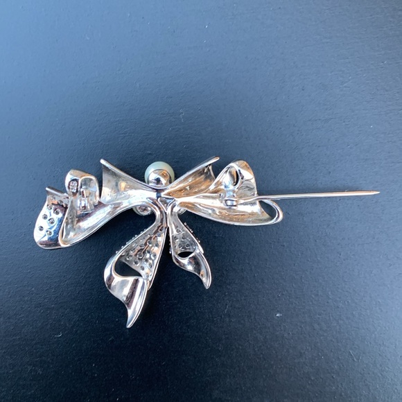 Sterling Silver & Pearls & Diamonds Brooch - Picture 3 of 5